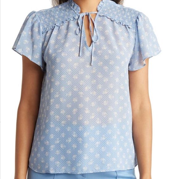 Everleigh Smocked Tie Front Floral Polka Dot Top Light Blue S - Picture 1 of 10